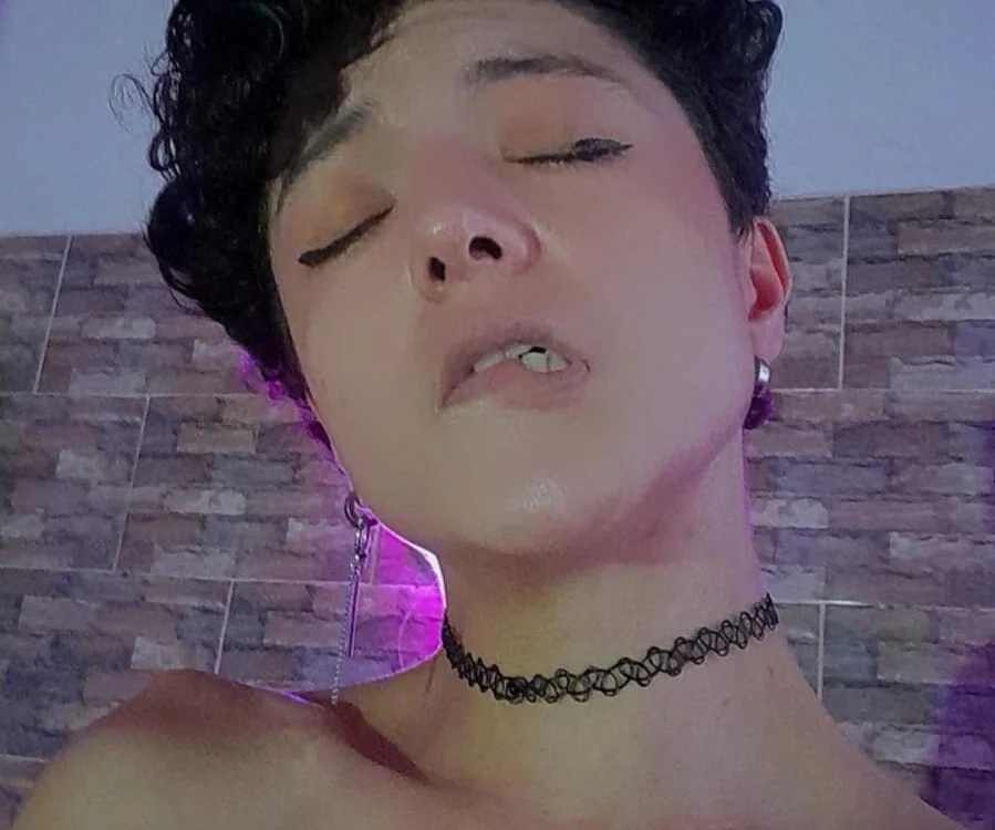 MysterySexx Chat XXX offline