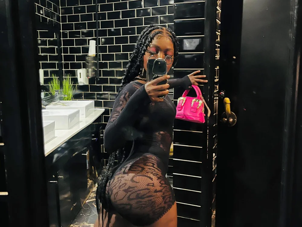 TheDramadoll's Offline XXX Chat