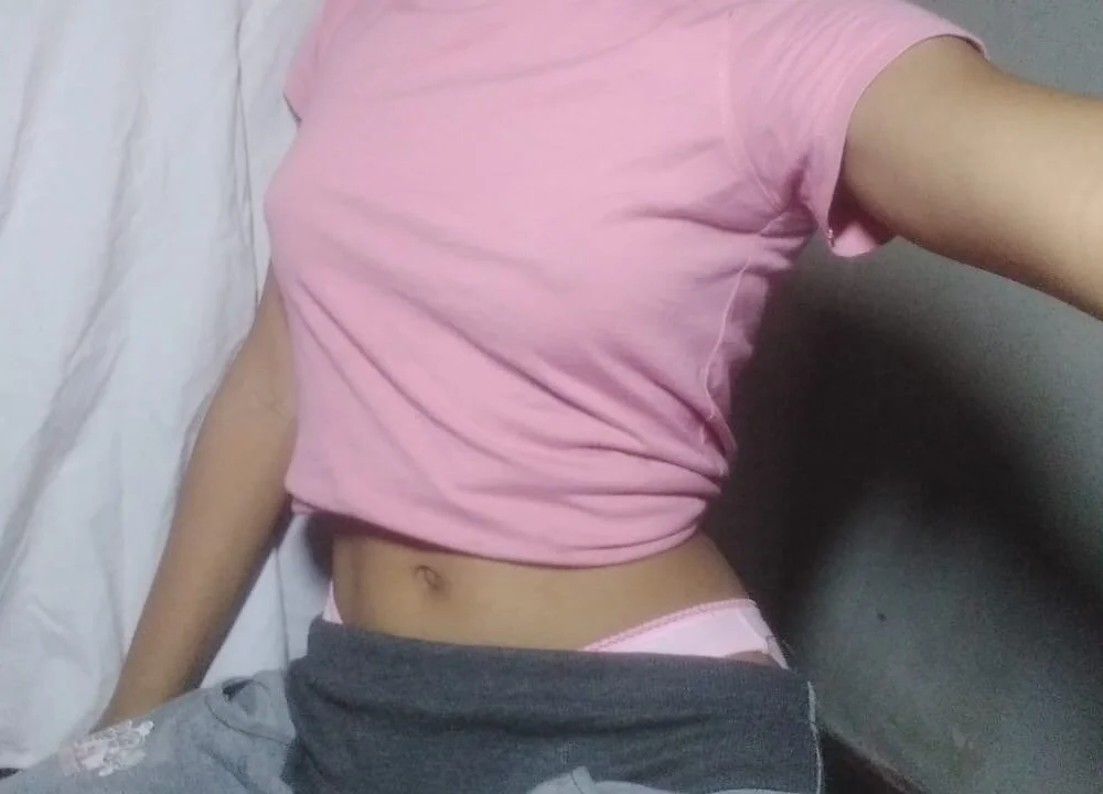 SweetieGirl05's Offline XXX Chat
