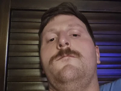 معاينة كاميرا JustinCums4you