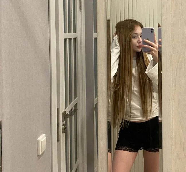 DevilWearsPradaa: офлайн-секс-чат