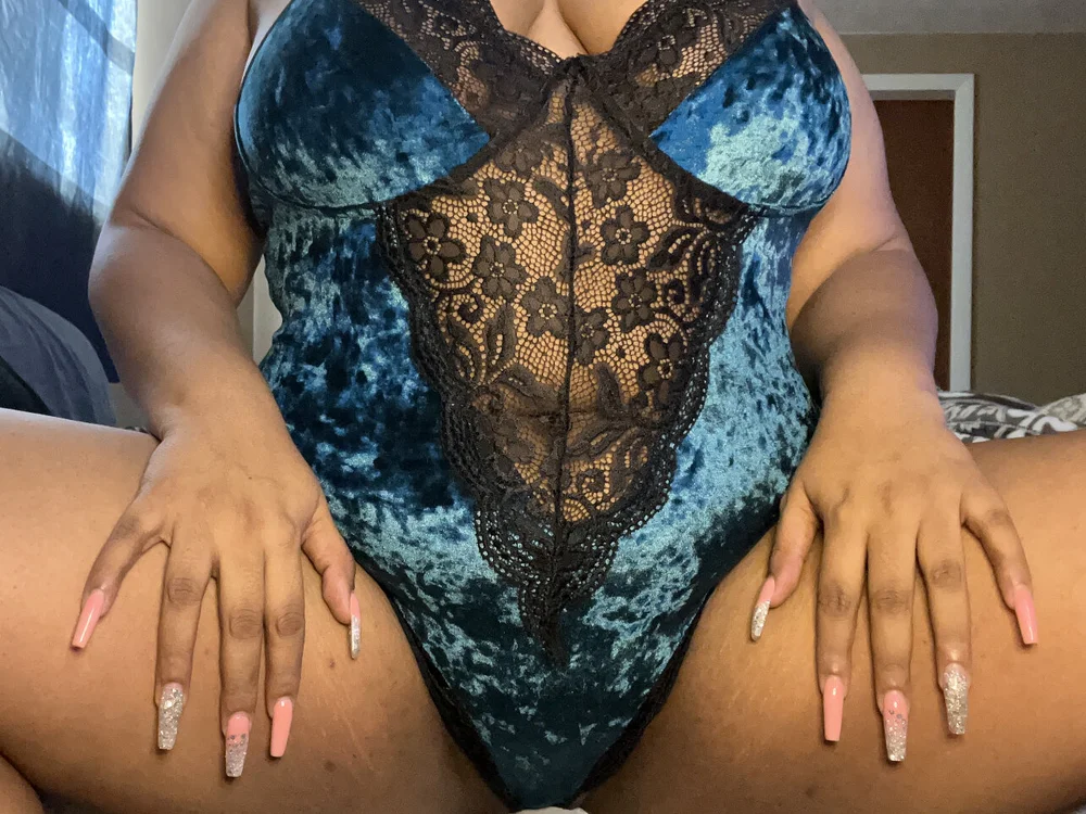 MzRedbone87's Offline XXX Chat