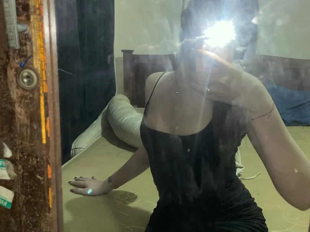 xFamousCummersx's Offline XXX Chat