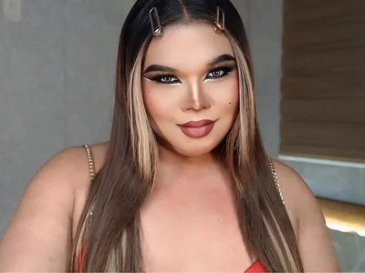 Profile thumbnail for Ellise_Hilton