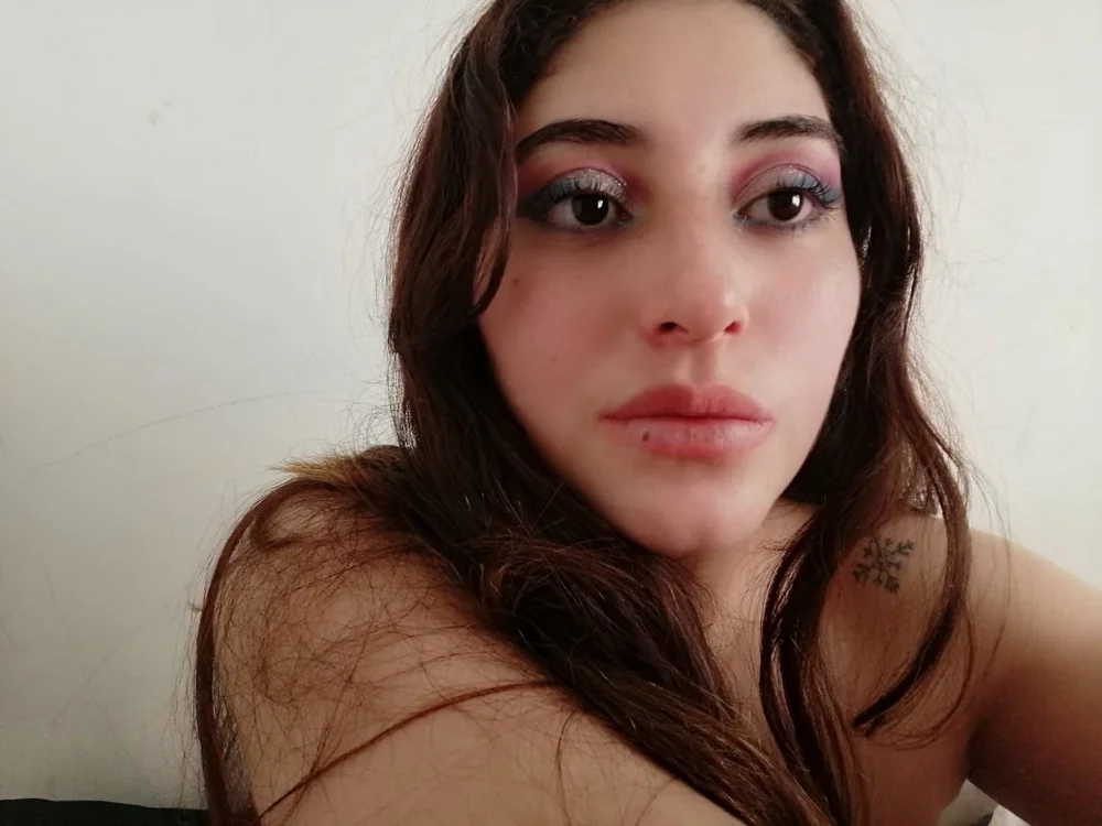 Abby_dolc3's Offline XXX Chat