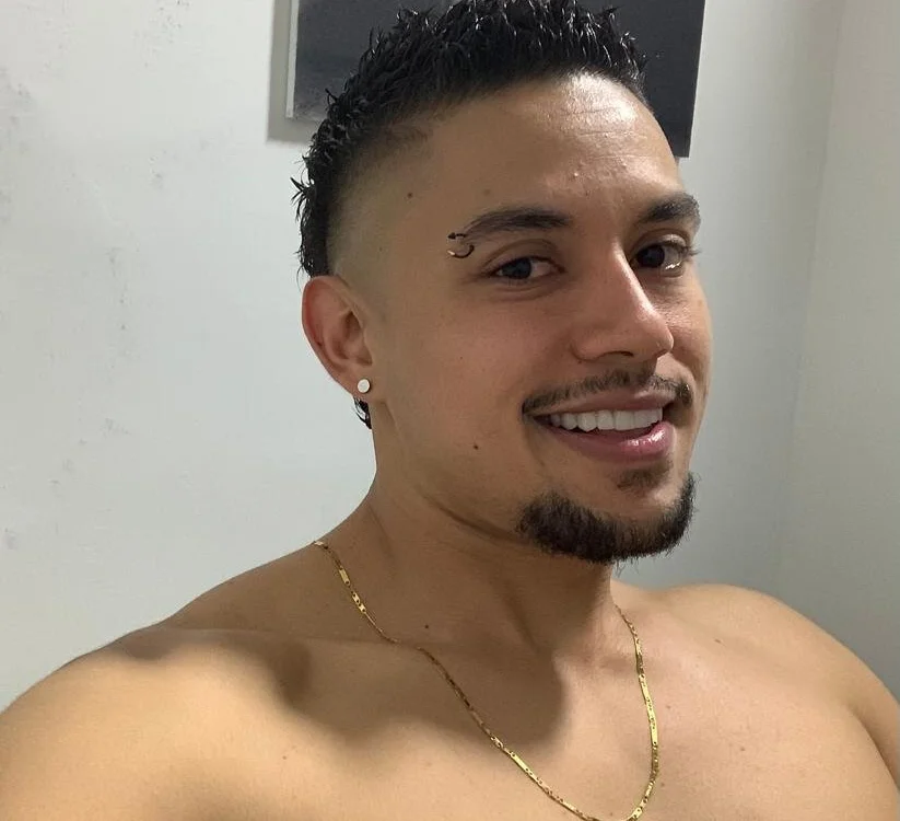 Offline chatovací místnost Apolo_Torres24