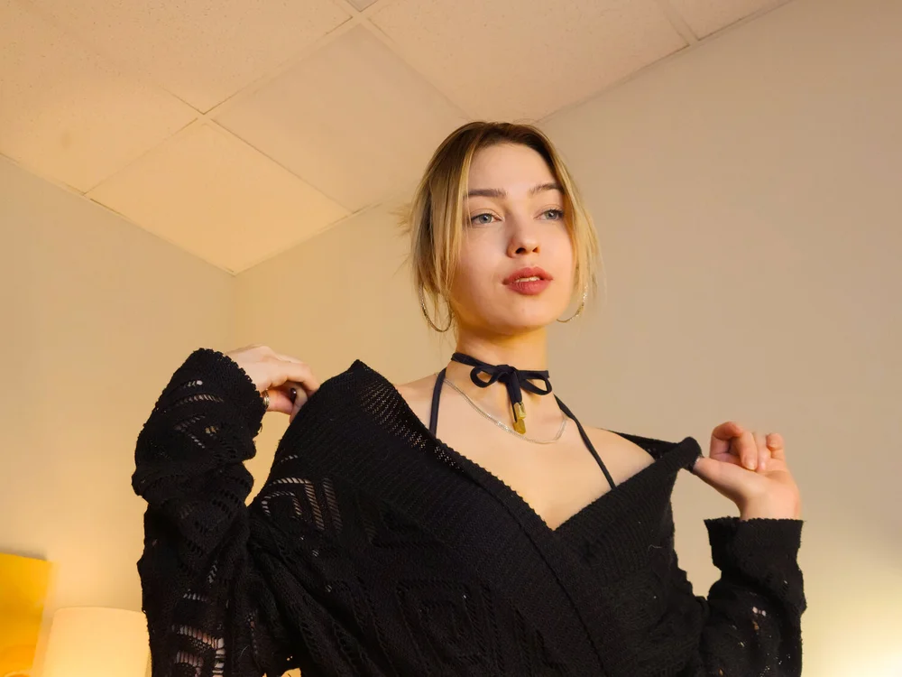 AlysiaSun_ Chat XXX offline