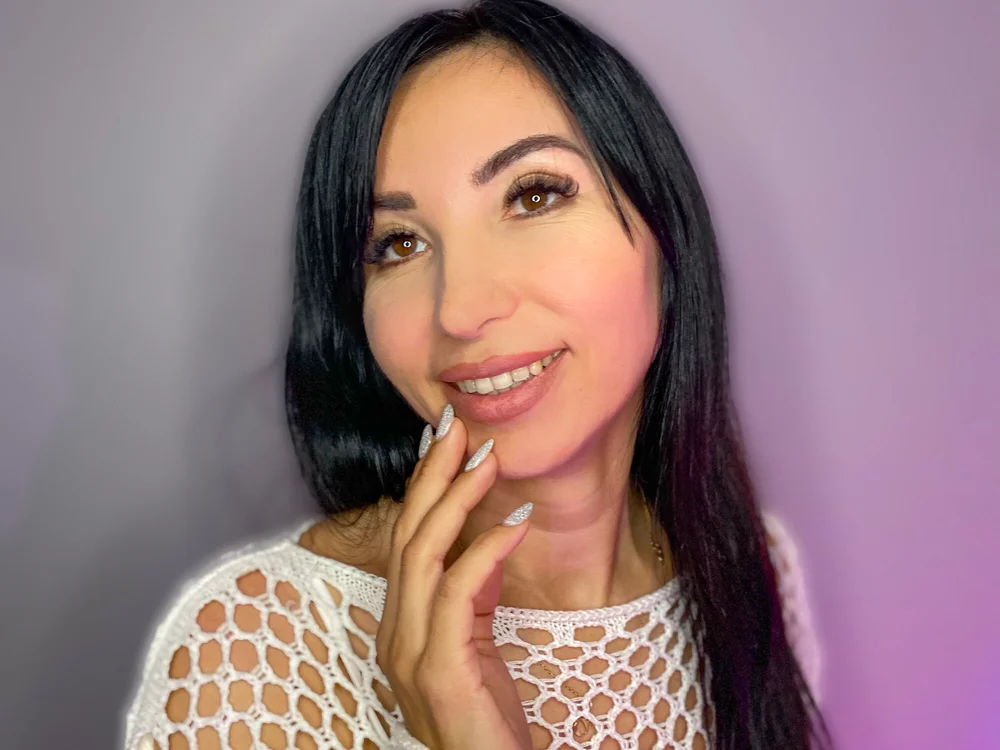 Erica_Hart's Offline Chat Room