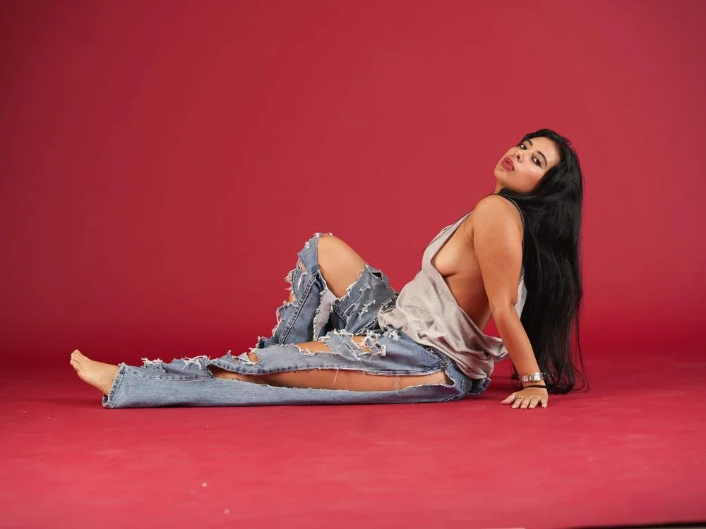 motita_lux's Offline XXX Chat