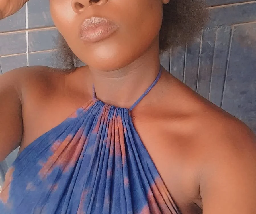 Curvy_Dee's Offline XXX Chat