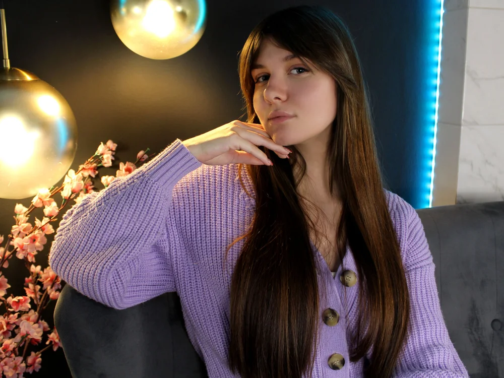 Karmili_Bloom offline chatrum