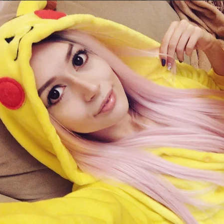purple_bitch's Offline Chat Room