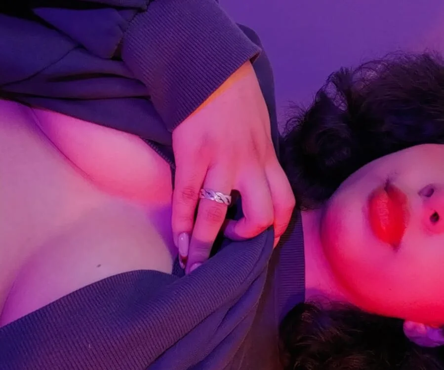 Chat XXX offline de Alessiia__