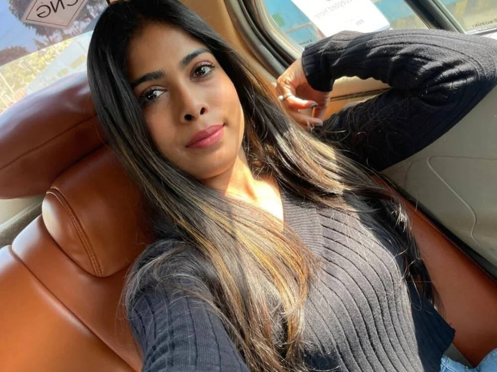 kajaliya Adlı Modelin Çevrimdışı XXX Sohbeti