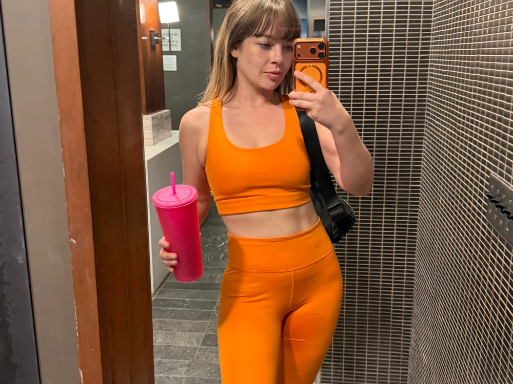 Alexxxa8 offline XXX-chat