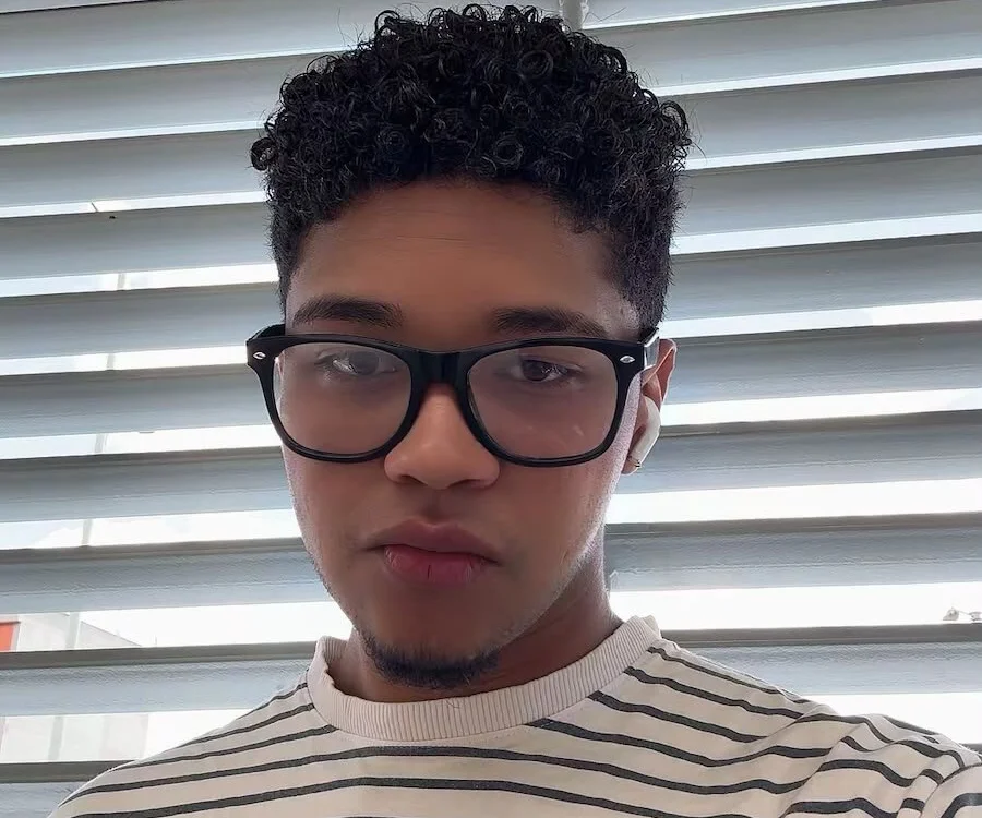 Nix_Junior_ Offline XXX-Chat