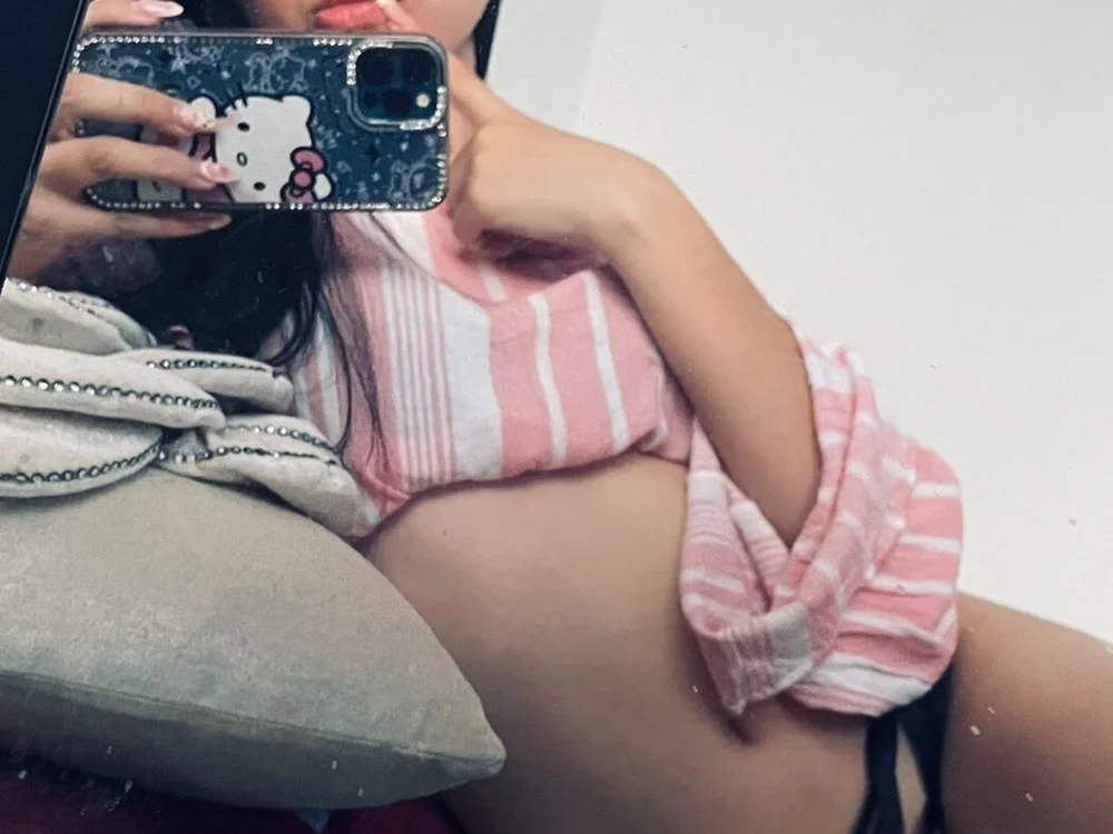 Candy_Honey's Offline XXX Chat