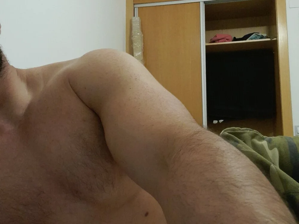 Maudjul1 Offline XXX Chat