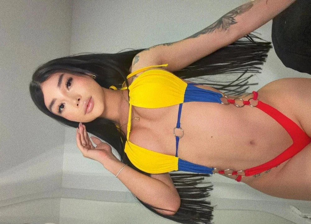 Miss_aleja1 Offline XXX-Chat