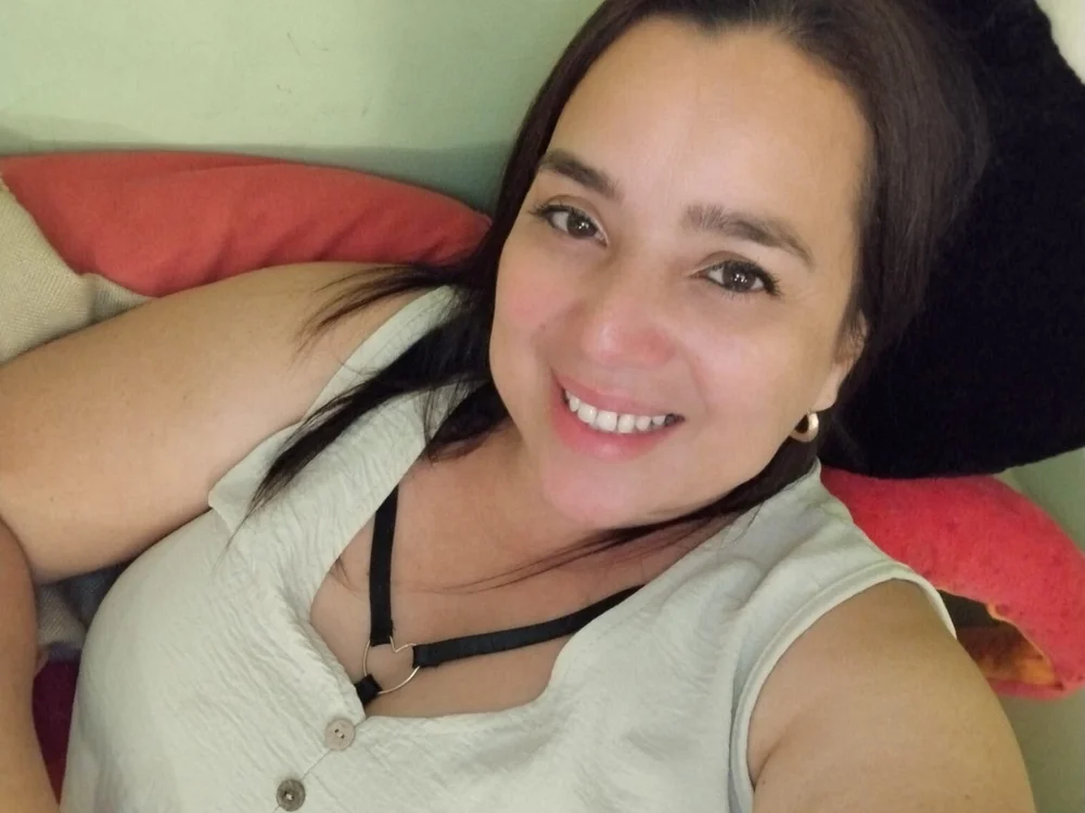 sonia_bigboobs' Offline XXX Chat