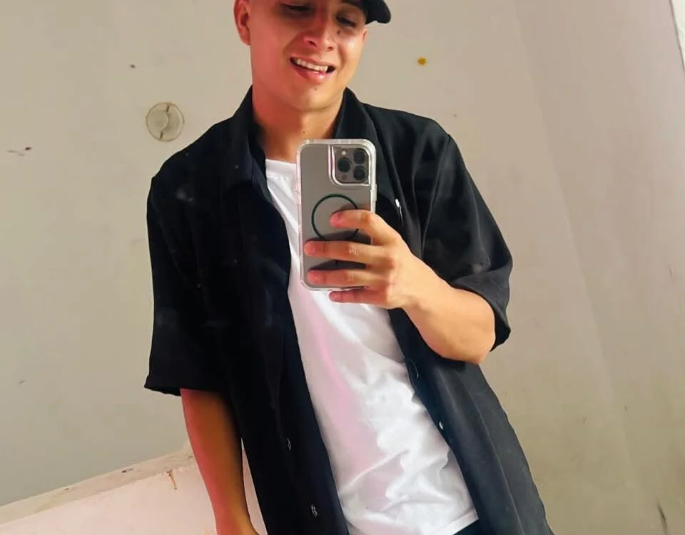 seba13solks' Offline XXX Chat
