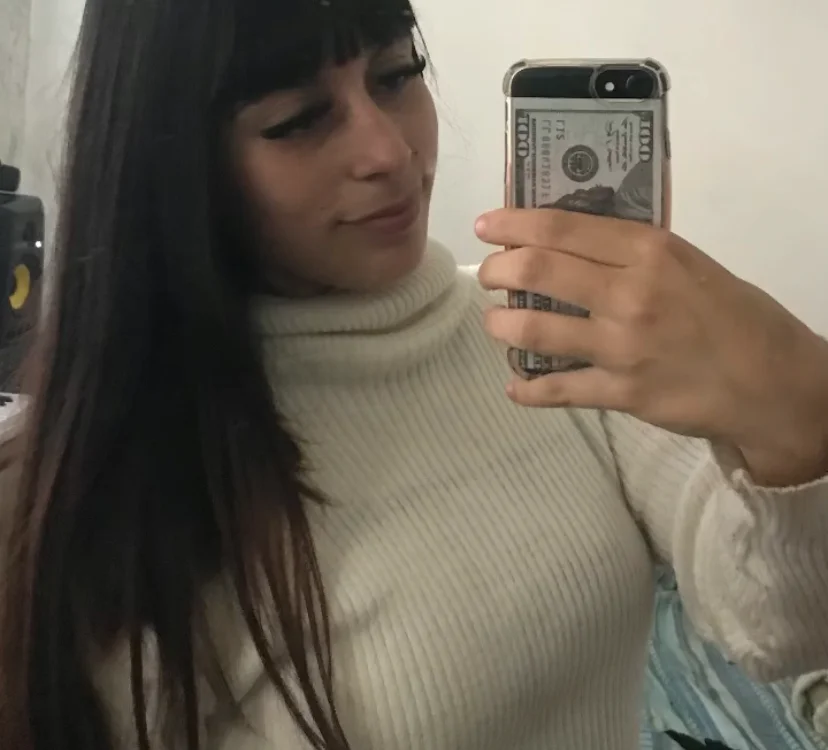 sofia171819's Offline Chat Room
