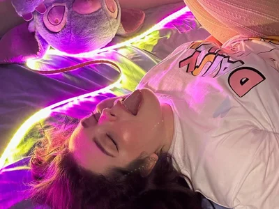 Alice_next_door profile