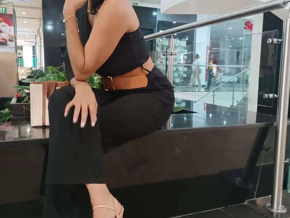 دردشة gaby_jazmin الجنسية دون اتصال