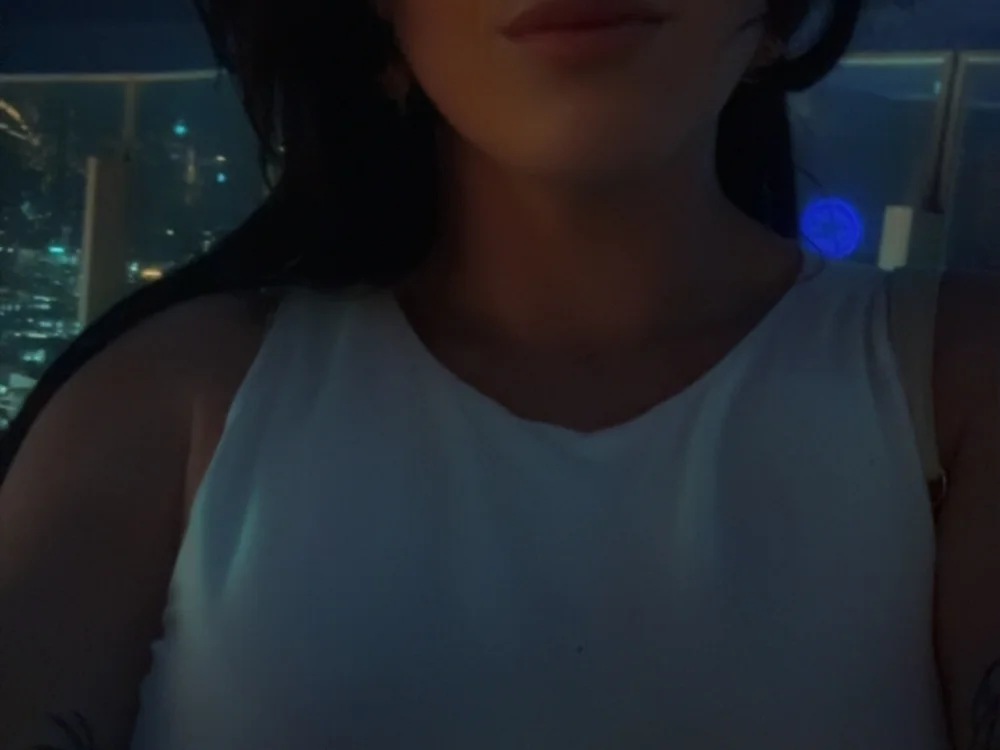 Mia_Ocean26's Offline XXX Chat