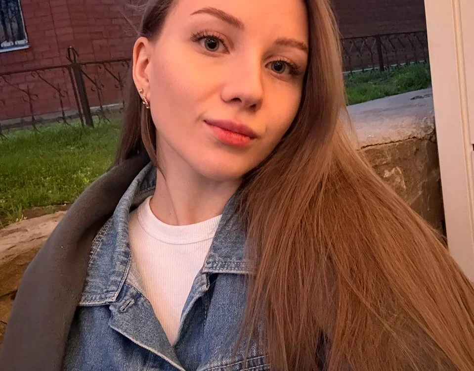 JuliaVong Offline XXX-Chat