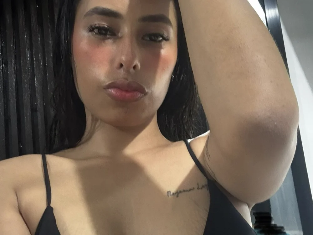 BabyFlaquita's Offline XXX Chat