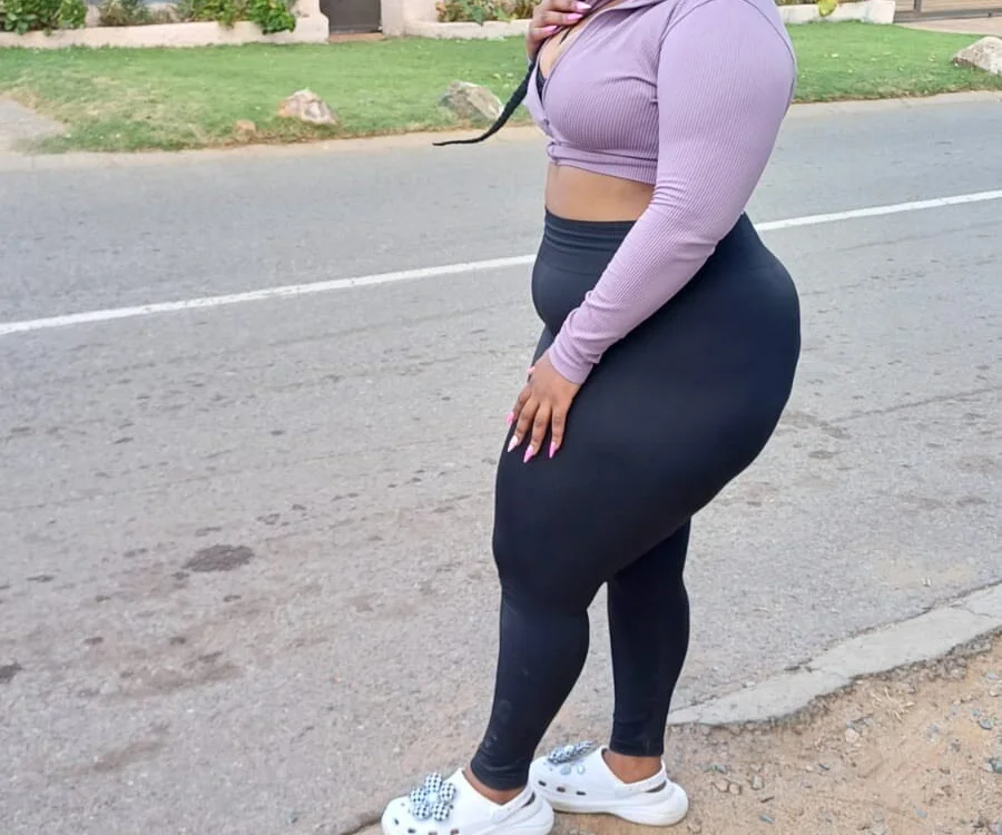 ThickSimmone offline chatrum