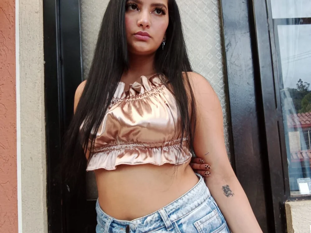 Chanel__x's Offline Chat Room