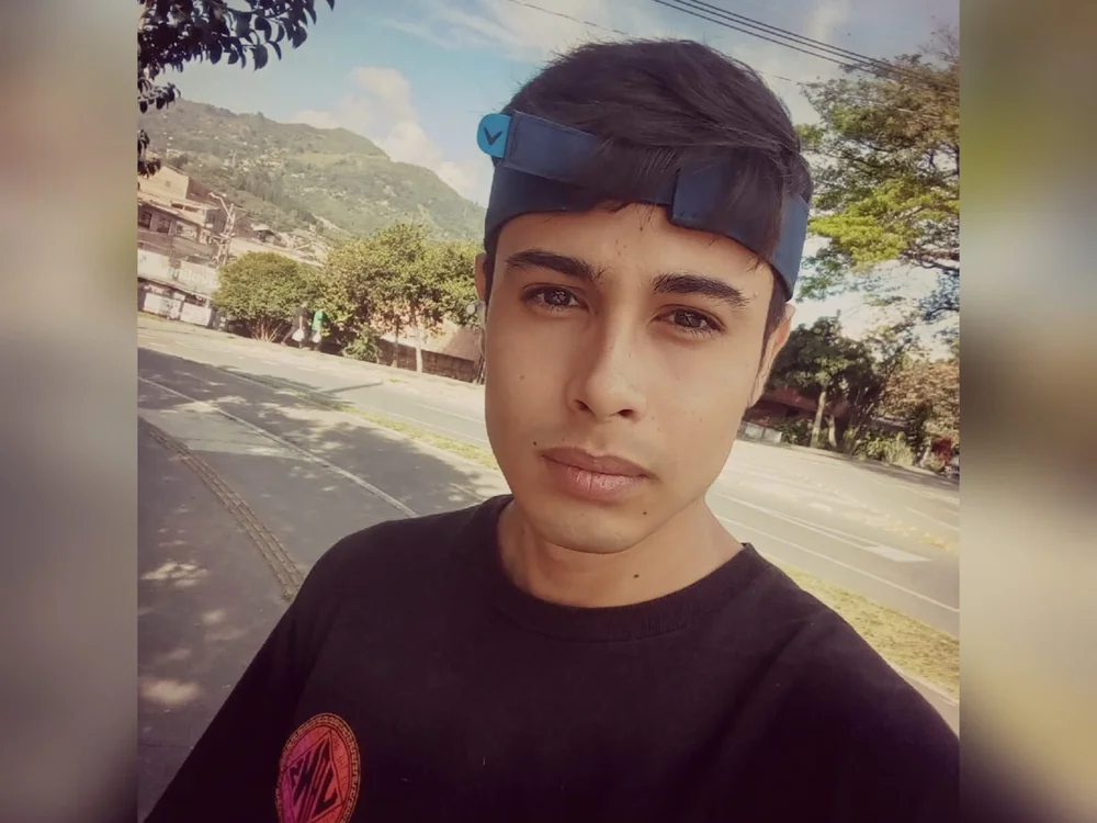 thomas_dikey Offline XXX-Chat