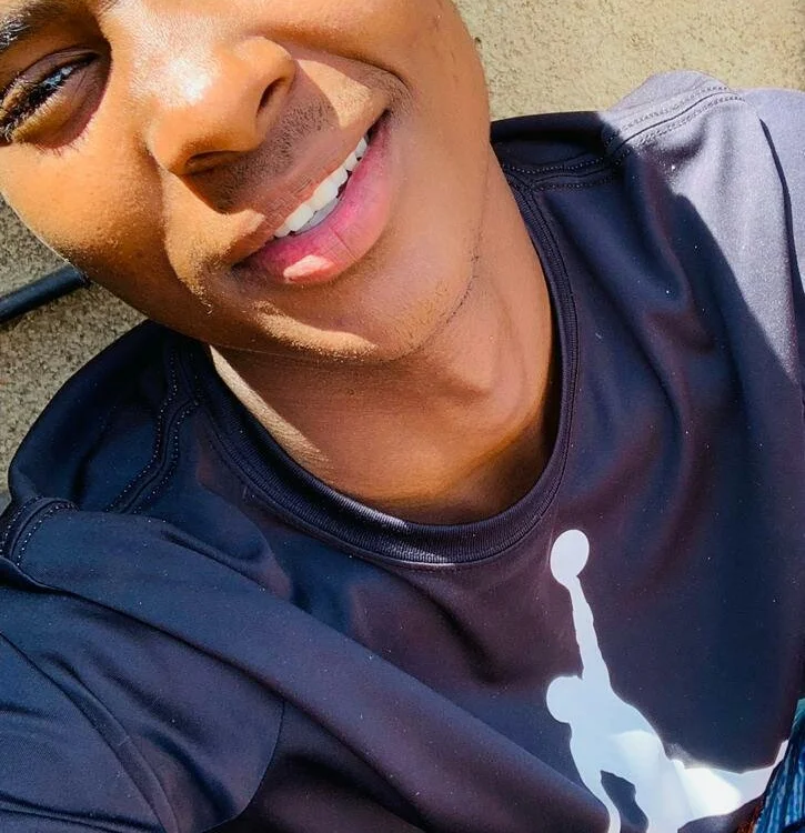 hardboyi03 오프라인 XXX 채팅