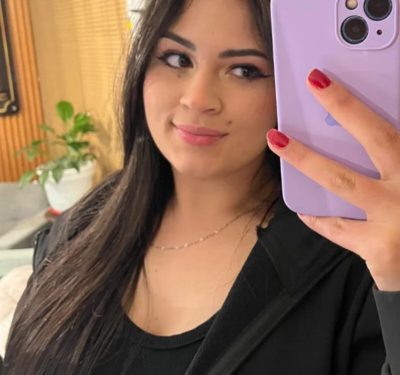 _luisasmith23's Offline Chat Room