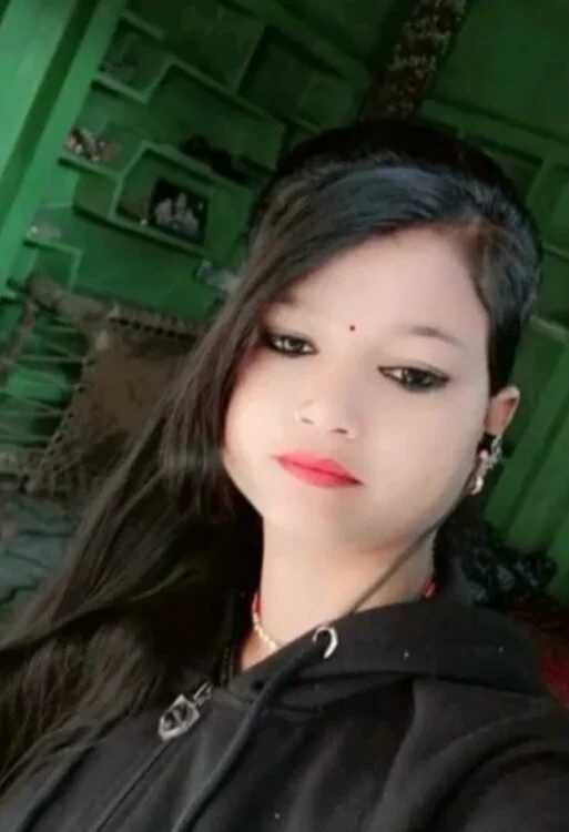 Miss__soniya106n Offline XXX chat