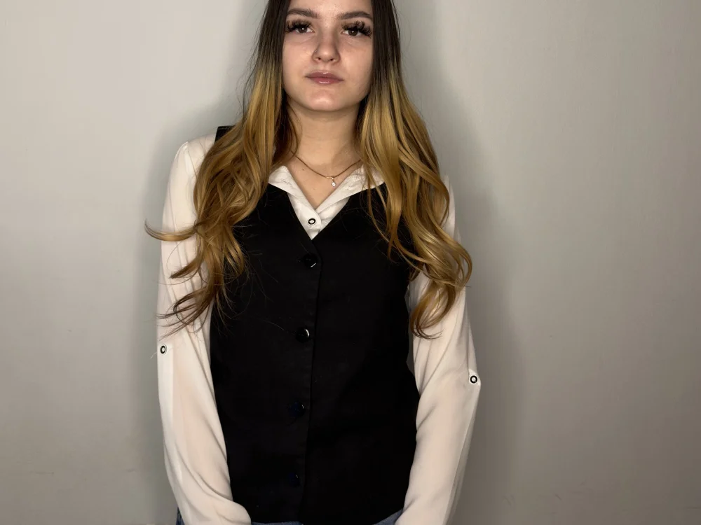 MaricelaVenturino offline XXX-chat