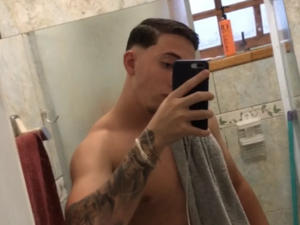 PAUZUDODALIVE 離線 XXX 聊天