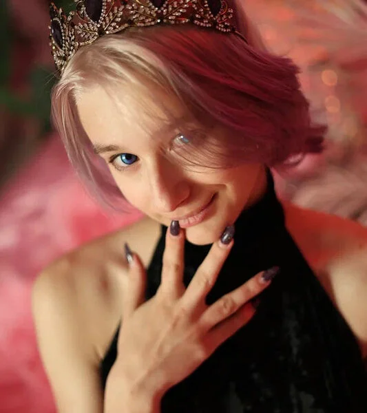 DivineSolana – Offline XXX chat