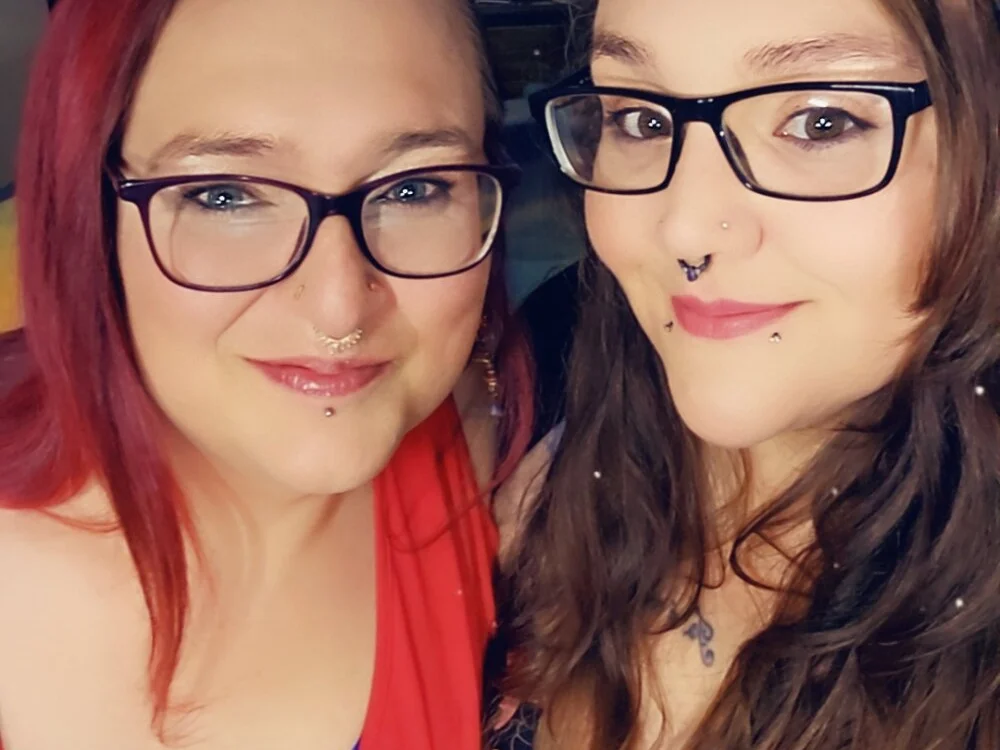 JenniC4Me's Offline XXX Chat