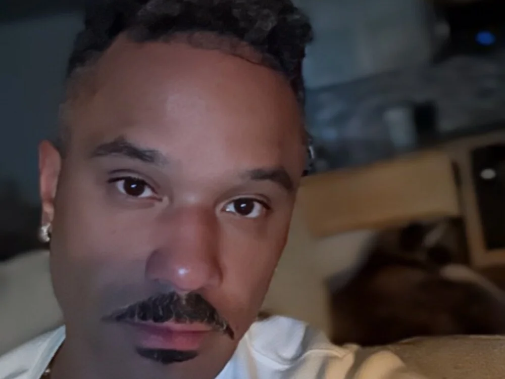 e13ven11's Offline XXX Chat