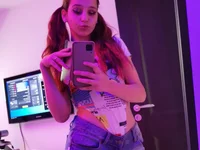 Jessiered21 现场XXX聊天