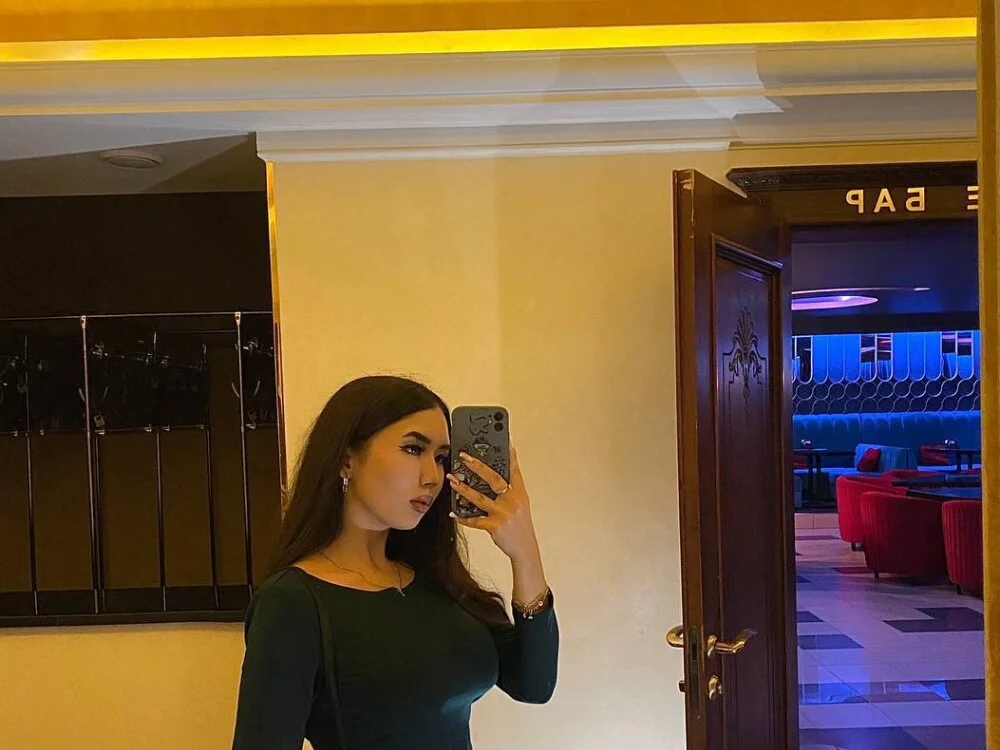 HellyPolly's Offline XXX Chat