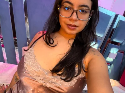 Miilaklum Female Cowgirl Free Cam Strip