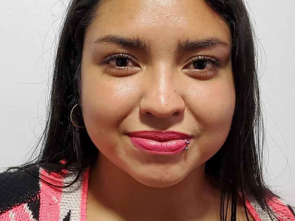 amouranth-s' Offline XXX Chat