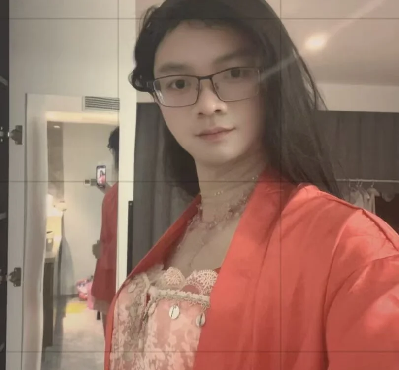 redcrossdress Chat XXX Ngoại tuyến