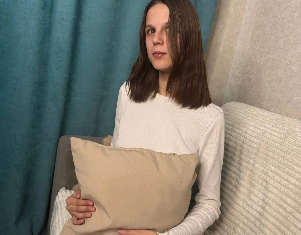 ViolaGray's Offline Chat Room