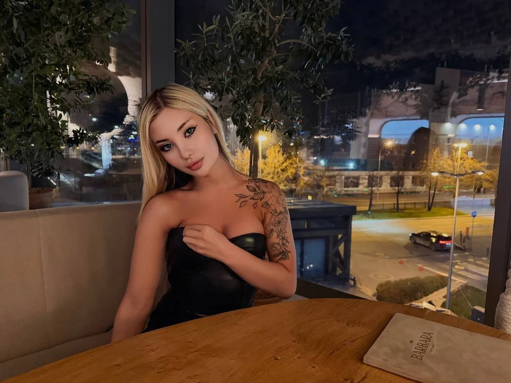 MaaryColes offline XXX-chat