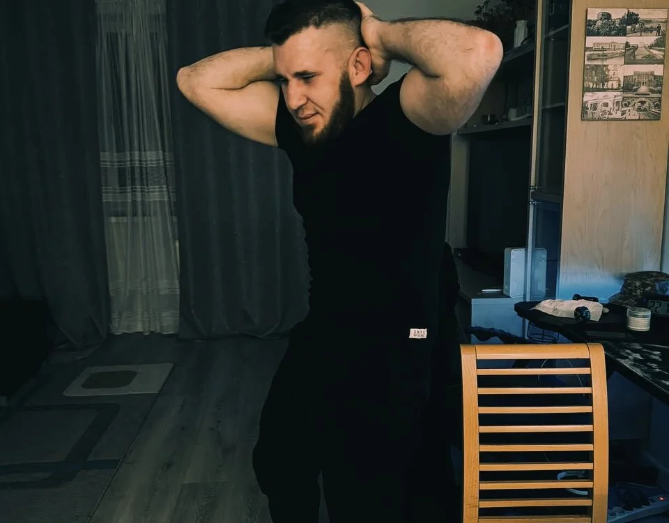 Yevhen055's Offline Chat Room